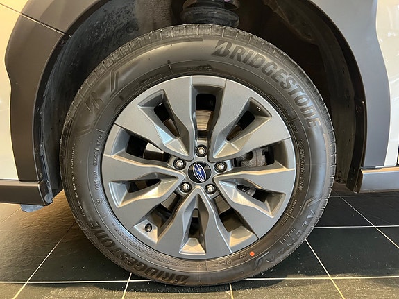 Subaru Outback 5 of 14
