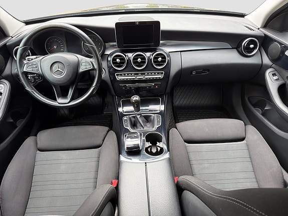 Mercedes-Benz C220 d 10 of 15