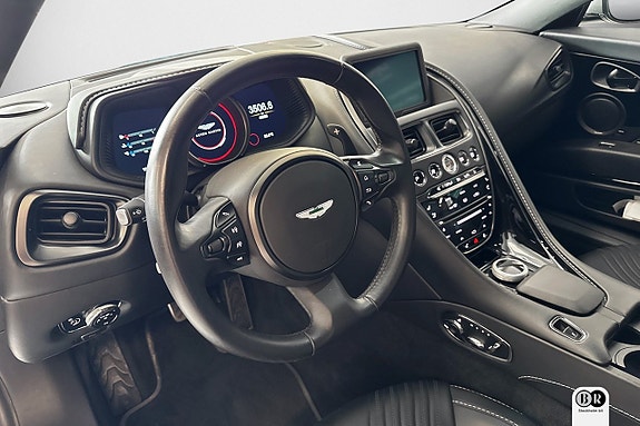 Aston Martin DB11 7 of 18