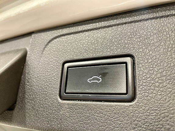 Volkswagen Passat 20 of 21