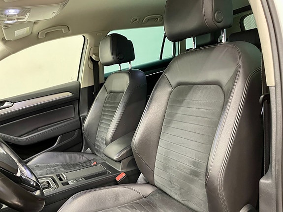 Volkswagen Passat 7 of 21