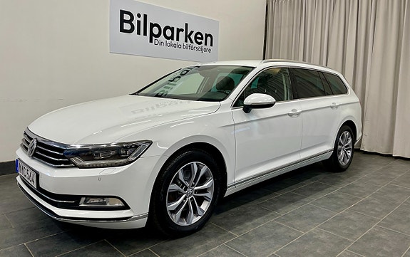 Volkswagen Passat 2 of 21