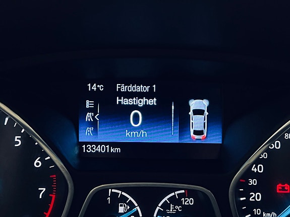 Ford Focus 19 of 24