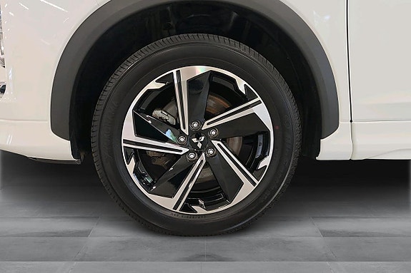 Mitsubishi Eclipse Cross 9 of 18