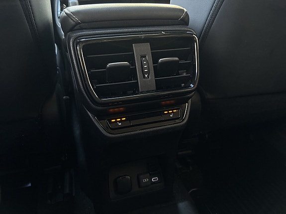 Lexus NX450h+ 20 of 26