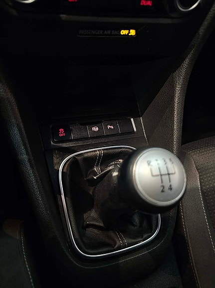Volkswagen Golf I 13 of 16