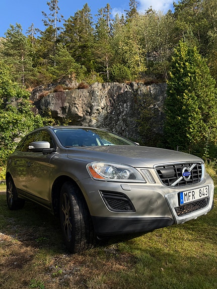 Volvo XC60 4 of 8