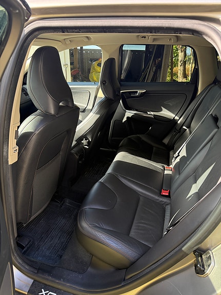 Volvo XC60 7 of 8