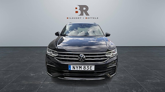 Volkswagen Tiguan 2 of 14