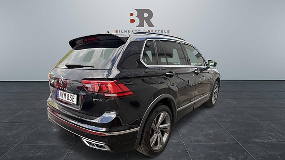 Volkswagen Tiguan 12 of 14