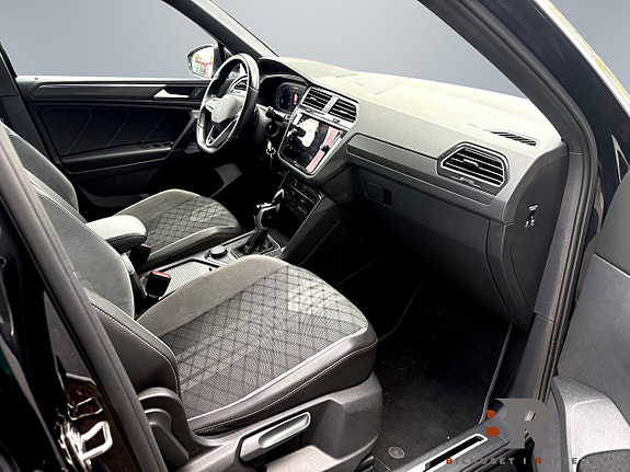 Volkswagen Tiguan 10 of 14