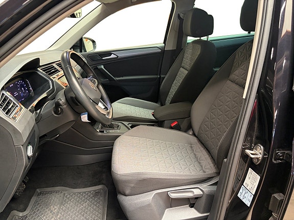 Volkswagen Tiguan 13 of 17