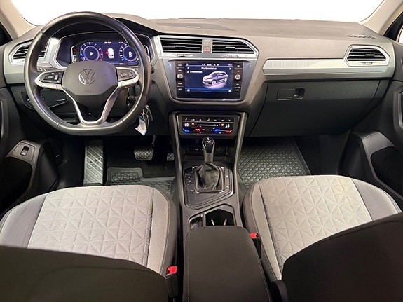 Volkswagen Tiguan 10 of 17