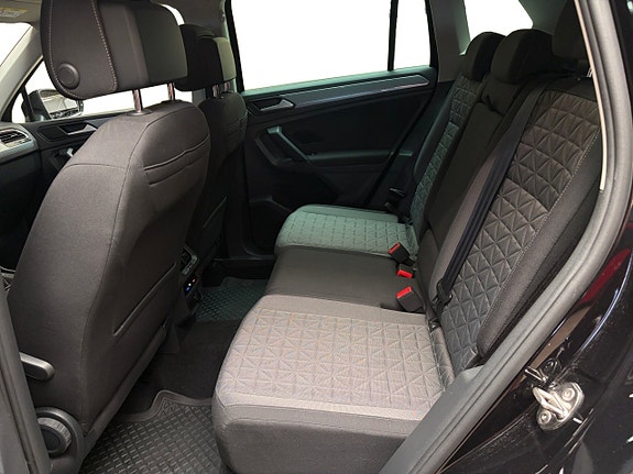 Volkswagen Tiguan 15 of 17