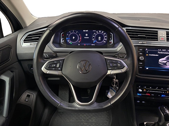 Volkswagen Tiguan 11 of 17