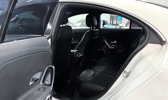 Mercedes-Benz CLA200 d 9 of 11
