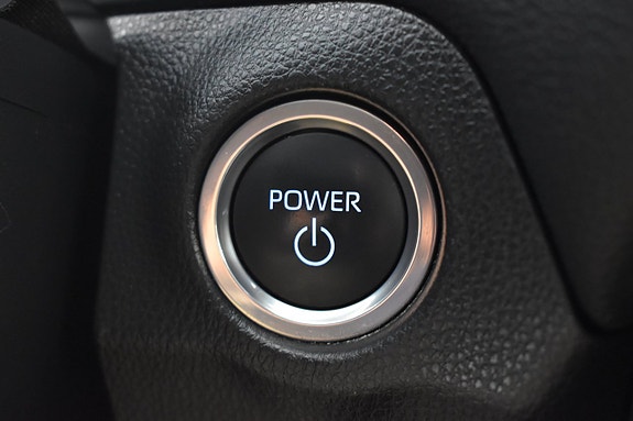Toyota RAV4 12 of 24