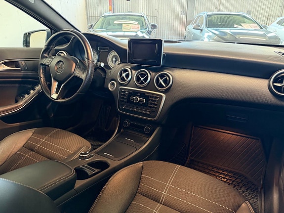 Mercedes-Benz A180 6 of 15
