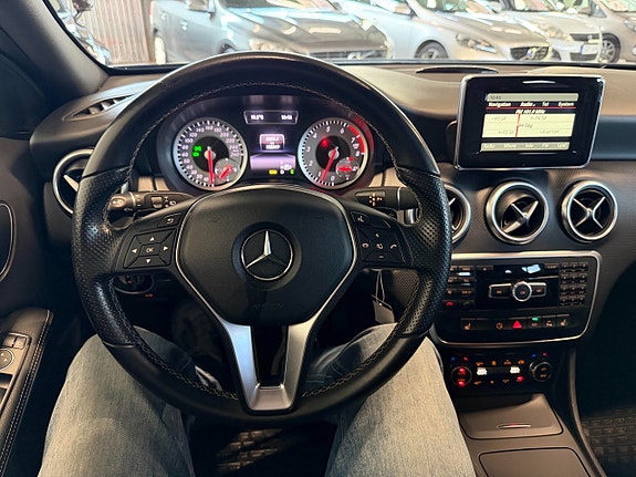 Mercedes-Benz A180 12 of 15