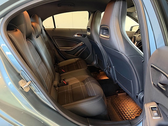 Mercedes-Benz A180 8 of 15