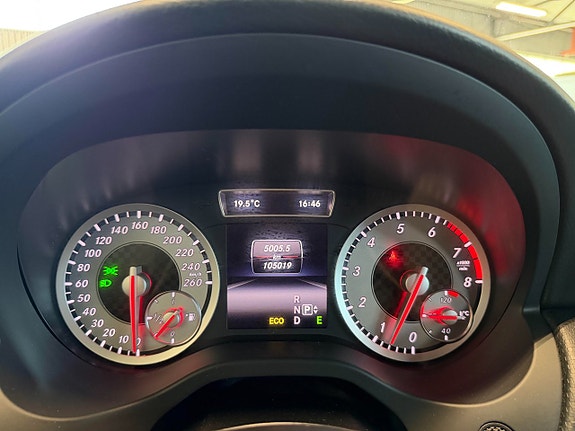 Mercedes-Benz A180 13 of 15