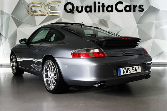 Porsche 911 Carrera 10 of 25