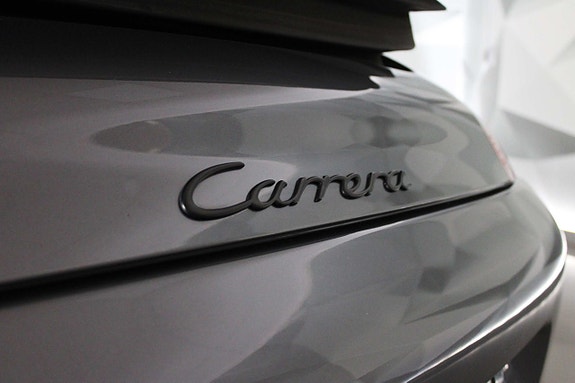 Porsche 911 Carrera 18 of 25