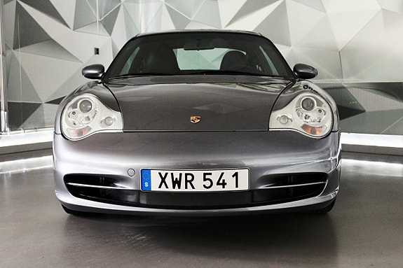 Porsche 911 Carrera 9 of 25