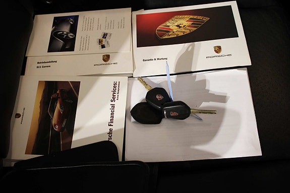 Porsche 911 Carrera 25 of 25