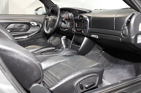 Porsche 911 Carrera 12 of 25