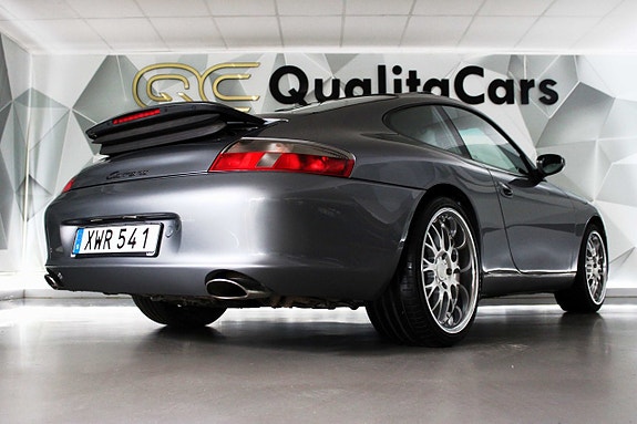Porsche 911 Carrera 8 of 25