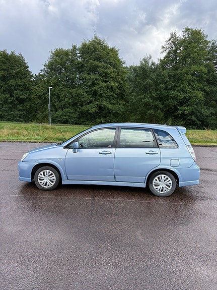 Suzuki Liana 10 of 11