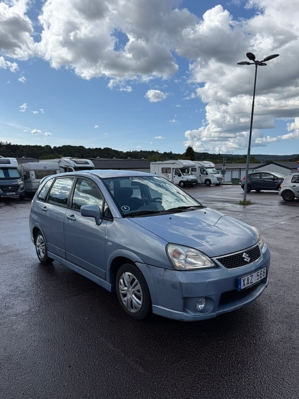 Suzuki Liana 6 of 11