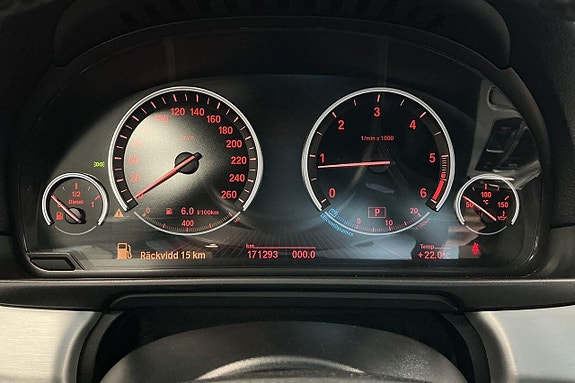 BMW 520d 15 of 26