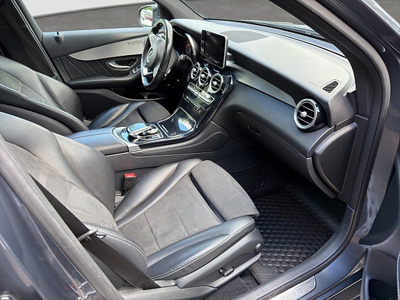 Mercedes-Benz GLC220 d 11 of 16