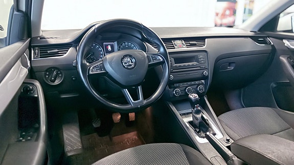Skoda Octavia 11 of 13