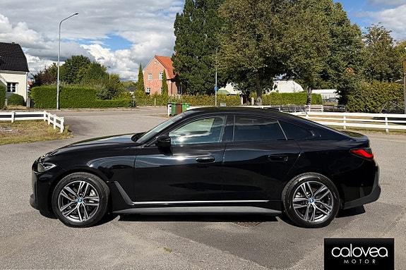 BMW i4 13 of 15