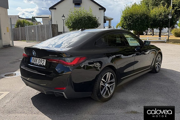 BMW i4 5 of 15