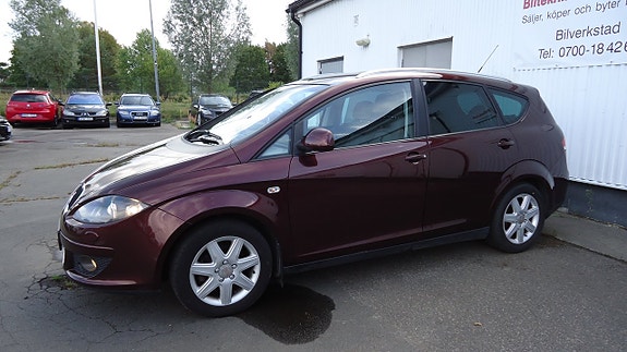 Seat Altea XL 2 of 18