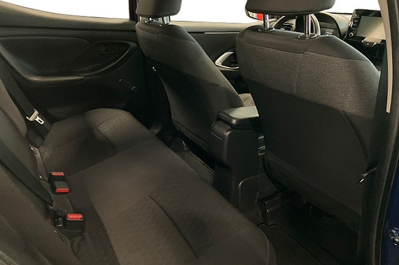 Toyota Yaris 11 of 24