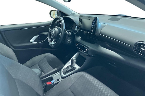 Toyota Yaris 9 of 24