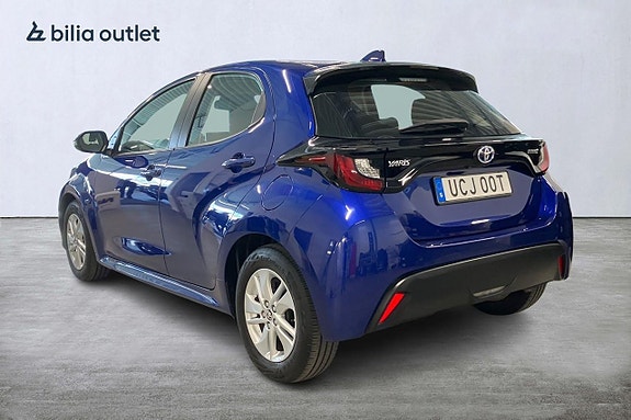 Toyota Yaris 3 of 24