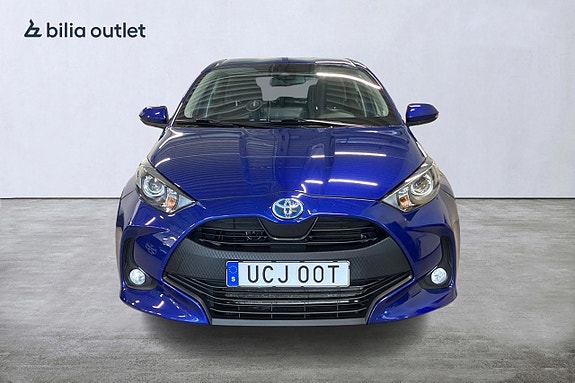 Toyota Yaris 8 of 24