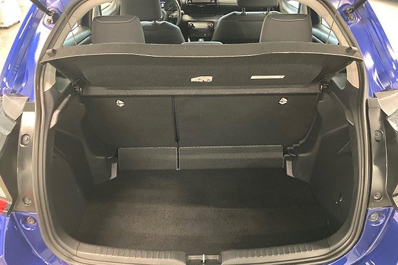 Toyota Yaris 19 of 24