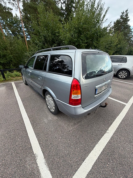 Opel Astra 3 of 16