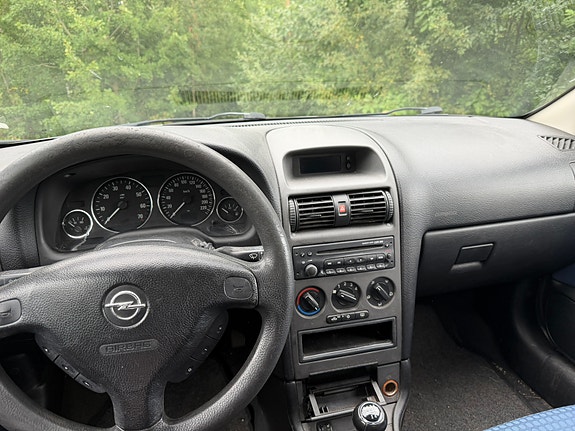 Opel Astra 11 of 16