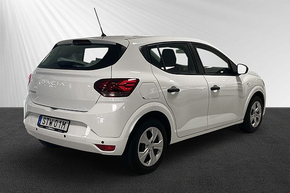 Dacia Sandero 3 of 6