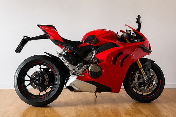 Ducati Panigale V4S 4 of 4