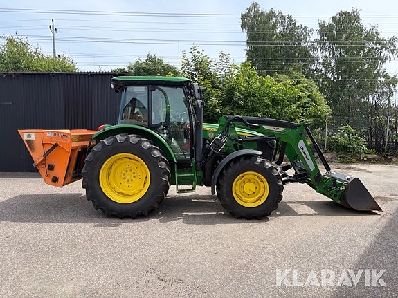 Traktor John Deere 5100M med Frontlastare och 6 of 6