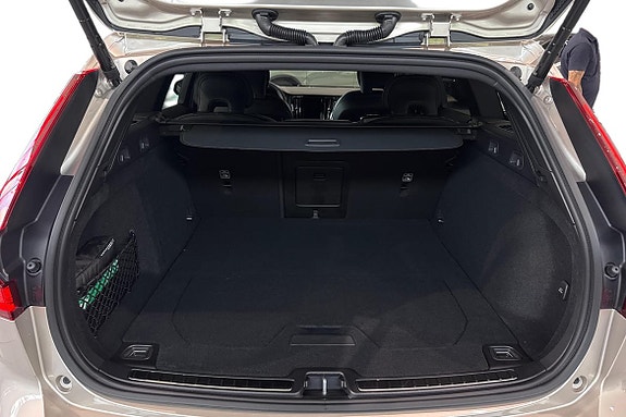 Volvo V60 12 of 21